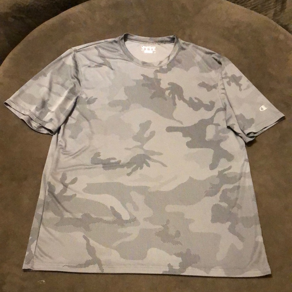 Champion Performance Poly Sublimated Camo T-shirt. Grey/Black. Size: Large. EUC.